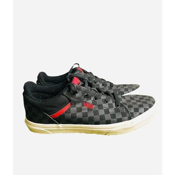 Men's Seldan Low Top Sneaker - Picture 1 of 4